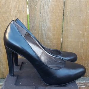 Moda Leather Heels - Size 8